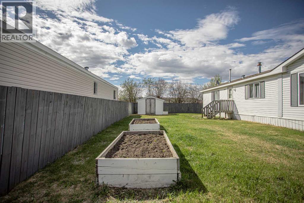 11 Deer Ridge Drive, High Level, Alberta  T0H 1Z0 - Photo 4 - A2312354
