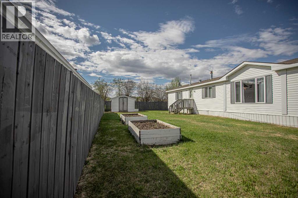 11 Deer Ridge Drive, High Level, Alberta  T0H 1Z0 - Photo 3 - A2312354