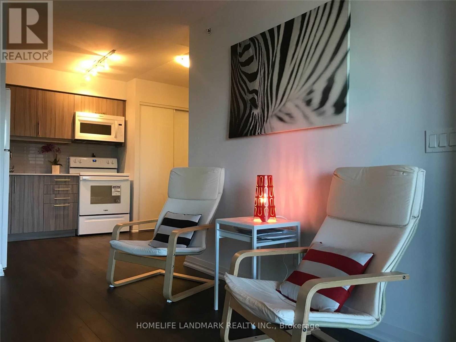 1006# - 30 Meadowglen Place, Toronto, Ontario  M1G 0A6 - Photo 3 - E13293802