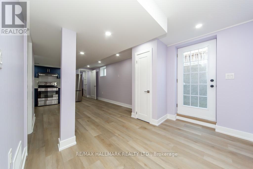 114 Medland Avenue, Whitby, Ontario  L1P 1T5 - Photo 6 - E13294548