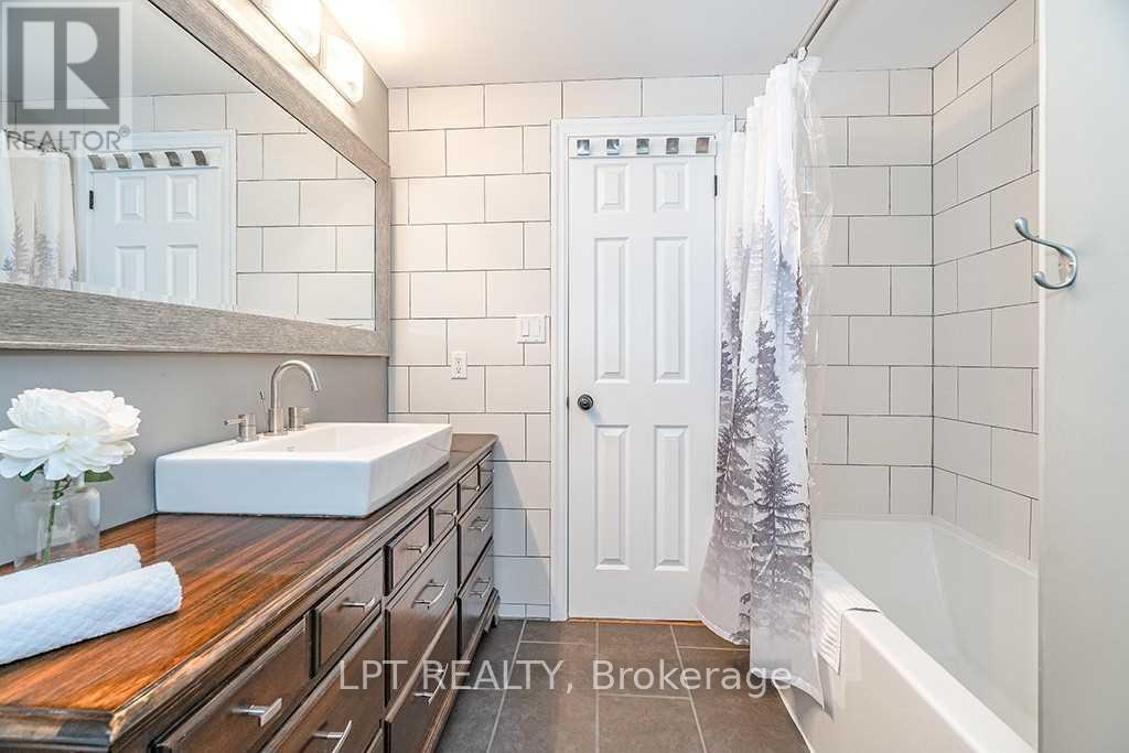 35 Clute Crescent, Barrie, Ontario  L4N 8S7 - Photo 12 - S13290388