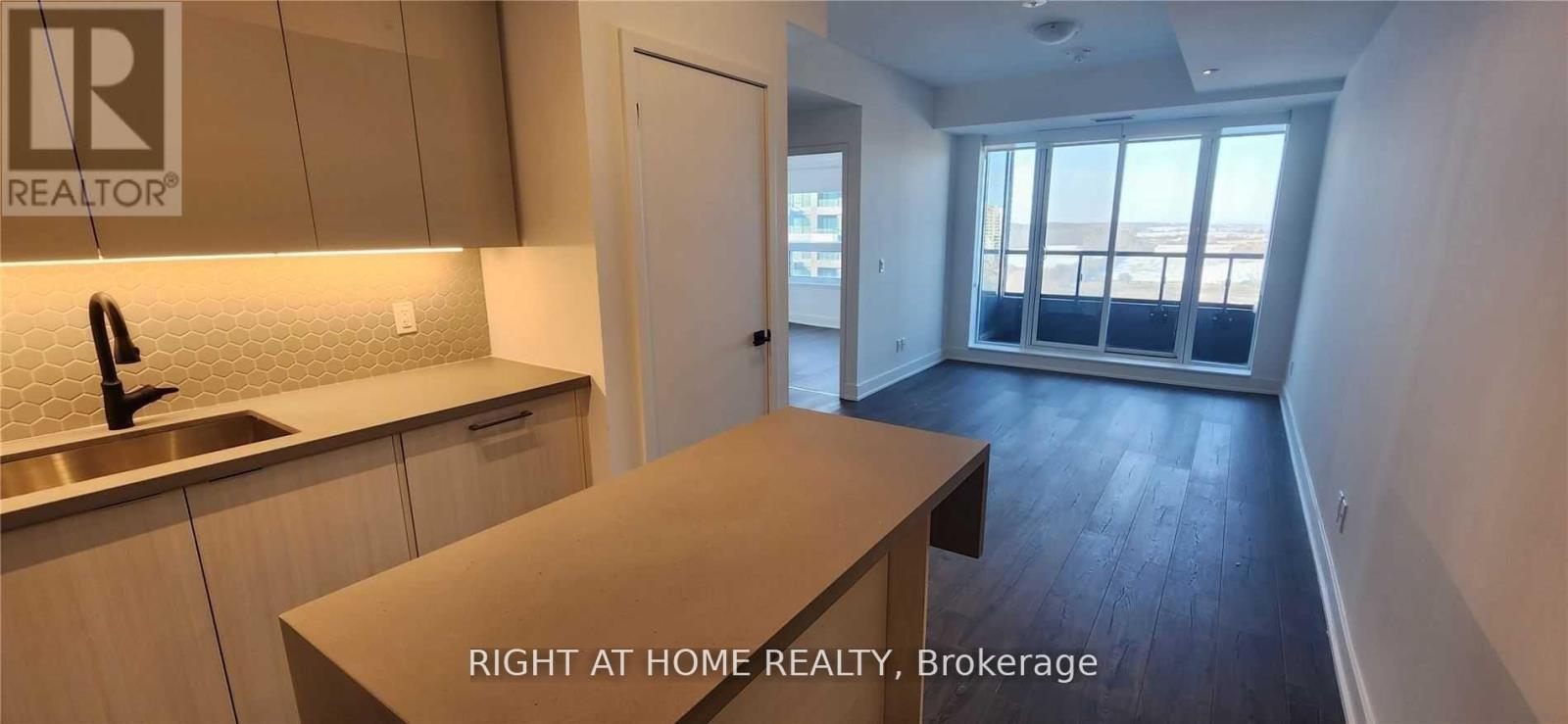 1127 - 2485 Taunton Road, Oakville, Ontario  L6H 3R8 - Photo 5 - W13291862
