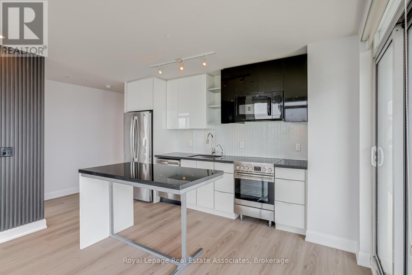 2803 - 33 Shore Breeze Drive, Toronto, Ontario  M8V 1A1 - Photo 3 - W13293450