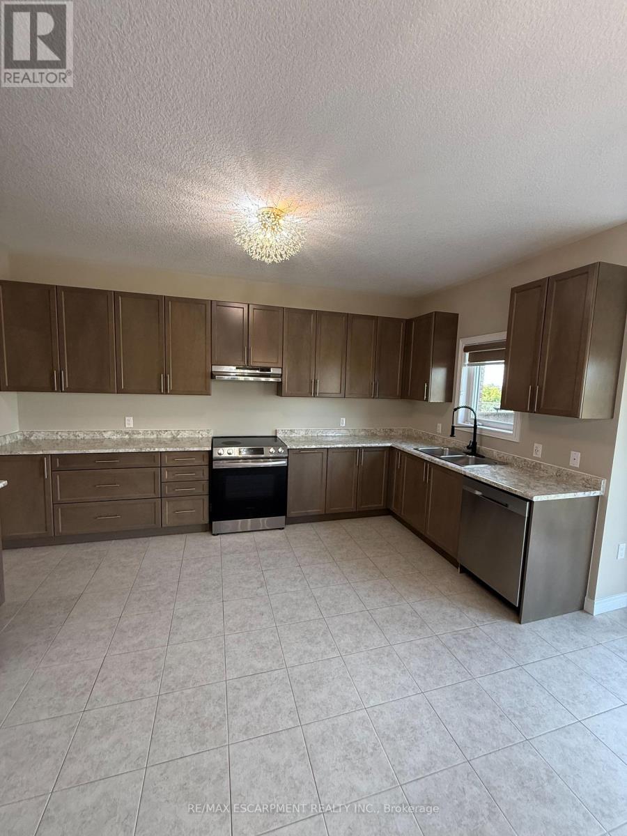 68 Dolomiti Court, Hamilton, Ontario  L8J 3H5 - Photo 12 - X13290622