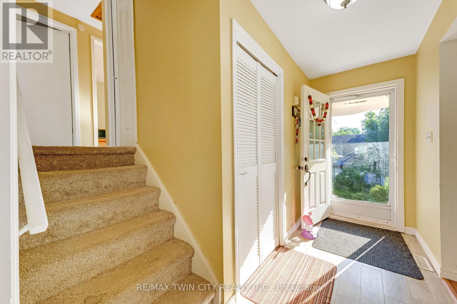 510 Edenbrook Place, Waterloo, Ontario  N2L 4N5 - Photo 11 - X13290866