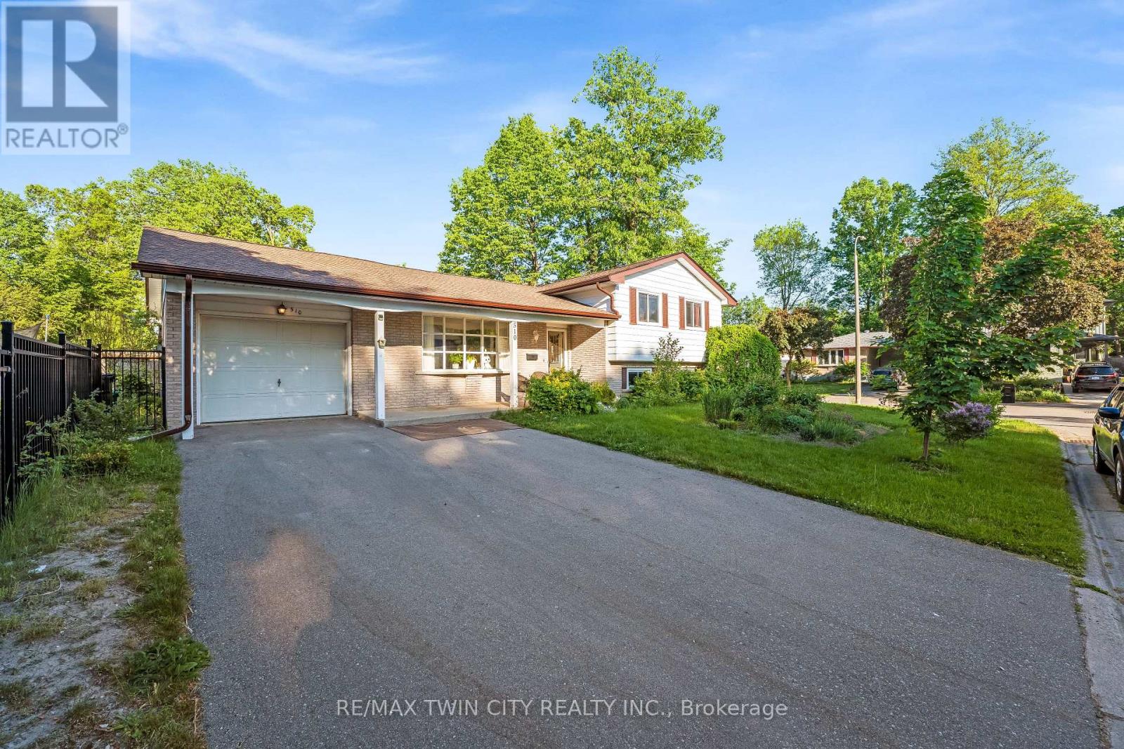 510 Edenbrook Place, Waterloo, Ontario  N2L 4N5 - Photo 23 - X13290866
