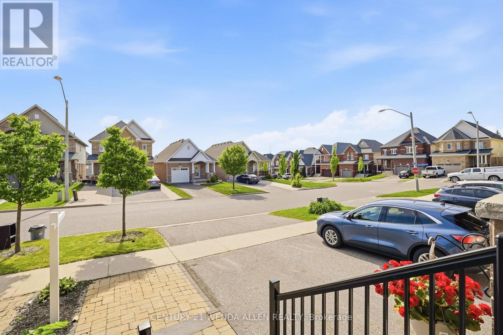 1821 Shelburne Street, Oshawa, Ontario  L1K 0T3 - Photo 4 - E13297584