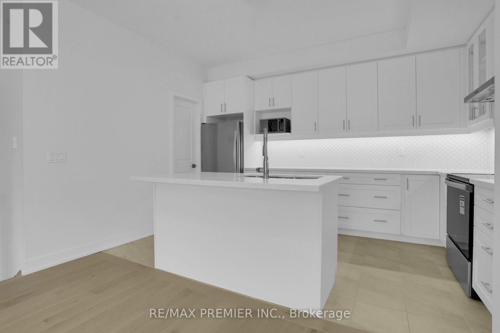 23 Gilbert Wright Avenue, Markham, Ontario  L6C 3J4 - Photo 10 - N13296578
