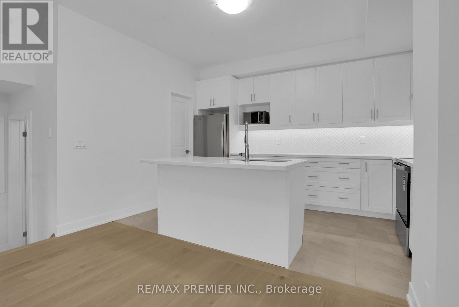 23 Gilbert Wright Avenue, Markham, Ontario  L6C 3J4 - Photo 13 - N13296578