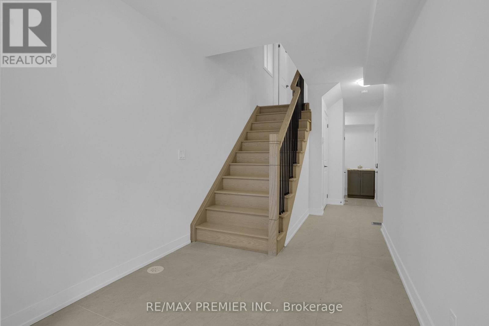 23 Gilbert Wright Avenue, Markham, Ontario  L6C 3J4 - Photo 6 - N13296578