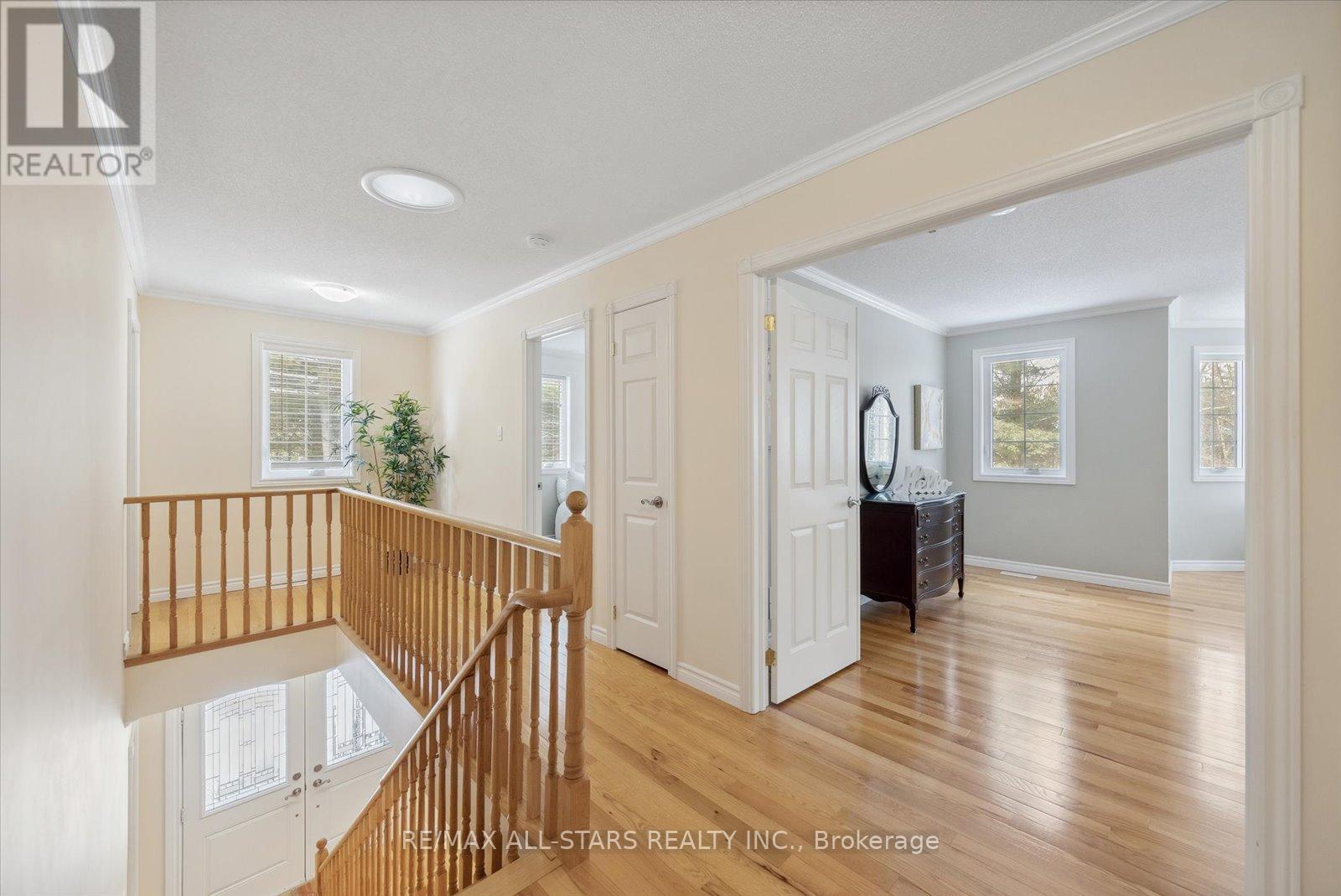 29 Robert Boulevard, Springwater, Ontario  L0L 1V0 - Photo 22 - S13023488