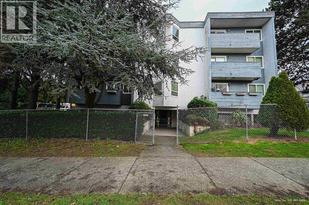 406 16 Lakewood Drive, Vancouver, British Columbia  V5L 4L1 - Photo 4 - R3105118