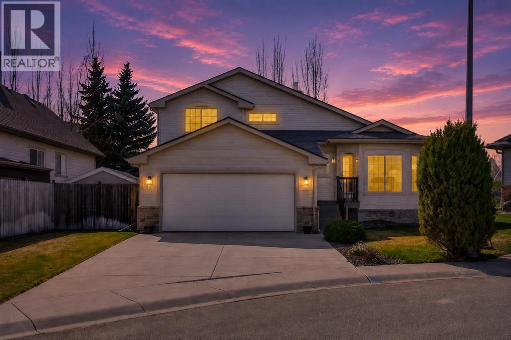 308 Cambridge Place, Strathmore, Alberta  T1P 1S1 - Photo 2 - A2308132