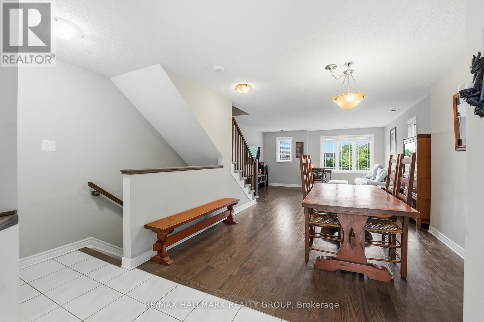 670 Danaca Private, Ottawa, Ontario  K1K 2V7 - Photo 12 - X13249754