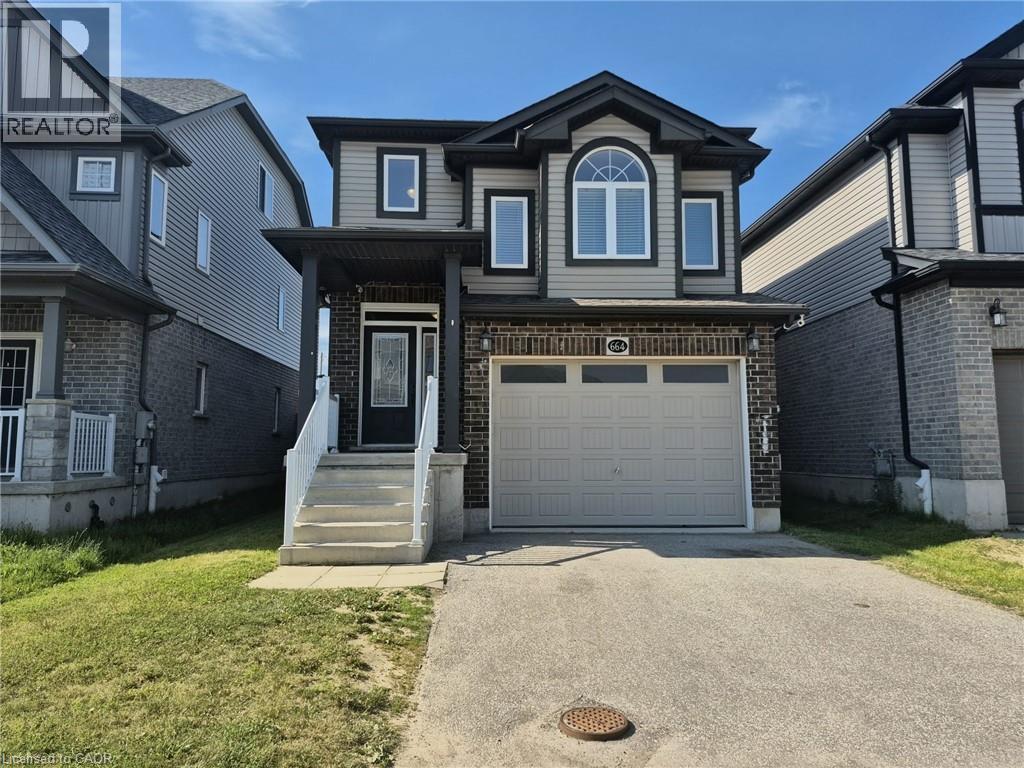 664 Blair Creek Drive, Kitchener, Ontario  N2P 0E7 - Photo 1 - 40835906