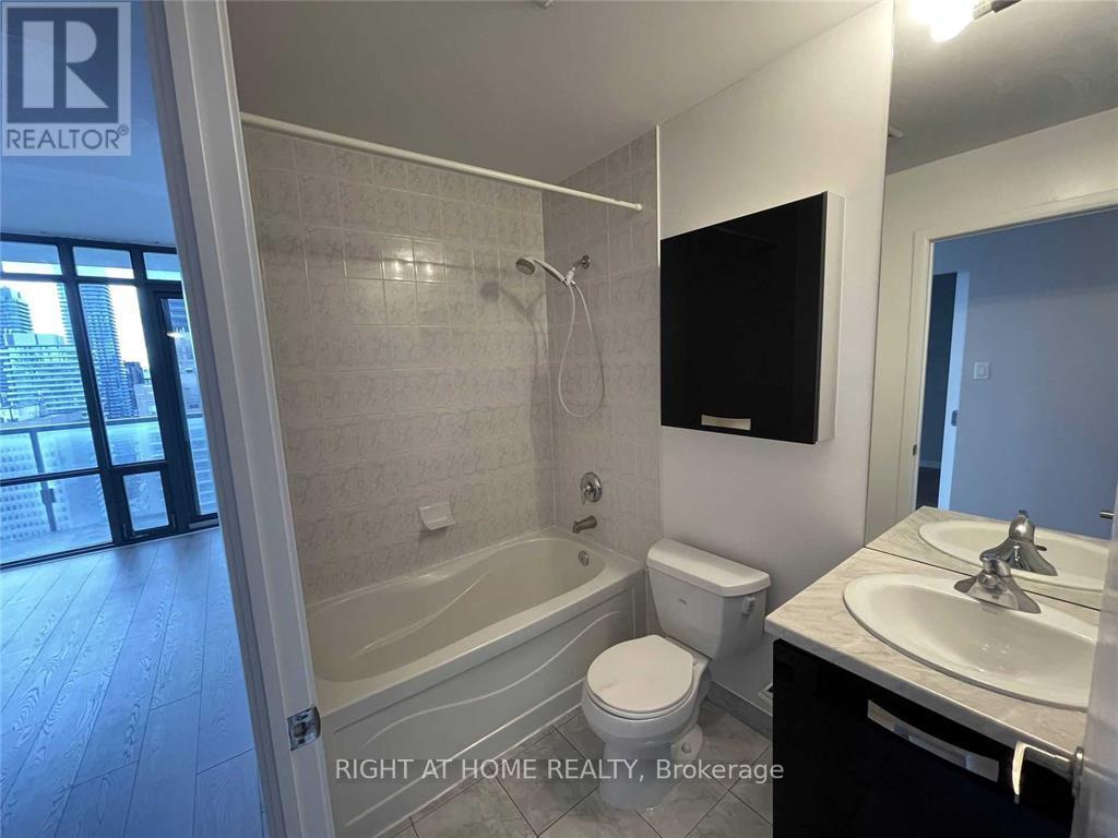 2905 - 37 Grosvenor Street, Toronto, Ontario  M4Y 3G5 - Photo 7 - C13301550