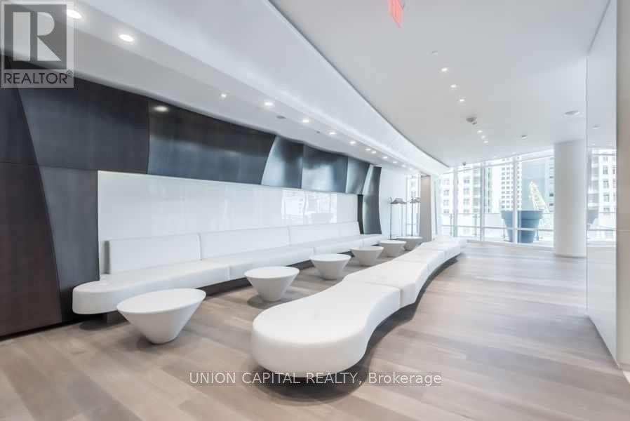 5704 - 1 Bloor Street E, Toronto, Ontario  M4W 0A8 - Photo 14 - C13301718