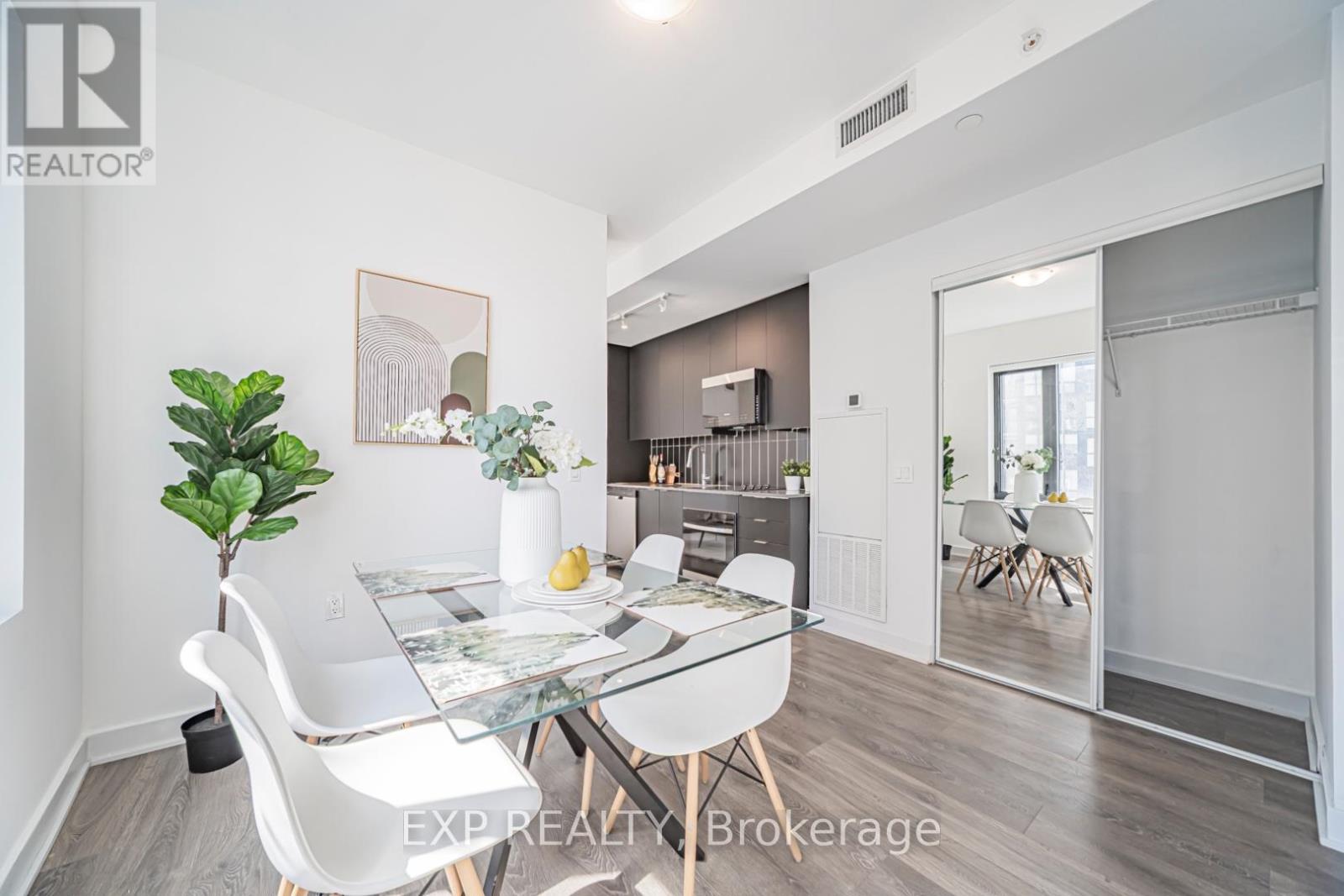 1307 - 2920 Highway 7 Road, Vaughan, Ontario  L4K 0P4 - Photo 12 - N13100044