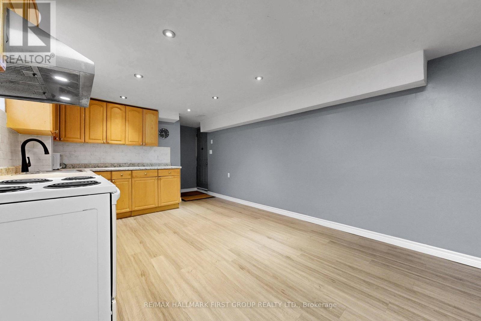 Basement - 33 Robbinstone Drive, Toronto, Ontario  M1B 2C4 - Photo 11 - E13300484