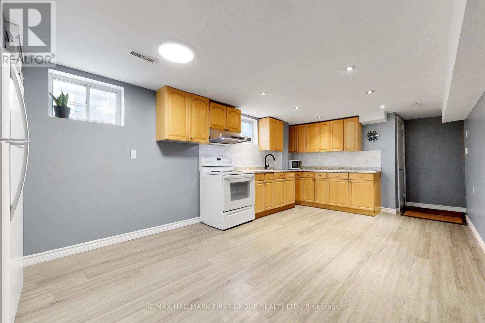 Basement - 33 Robbinstone Drive, Toronto, Ontario  M1B 2C4 - Photo 12 - E13300484