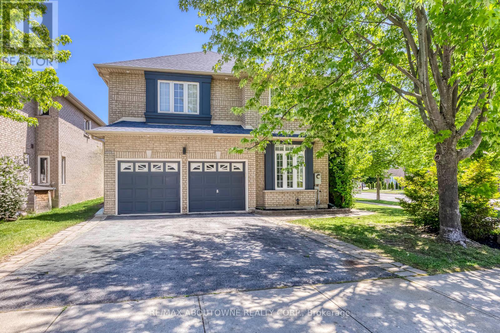 2389 Grand Oak Trail, Oakville, Ontario  L6M 4V4 - Photo 4 - W13098284