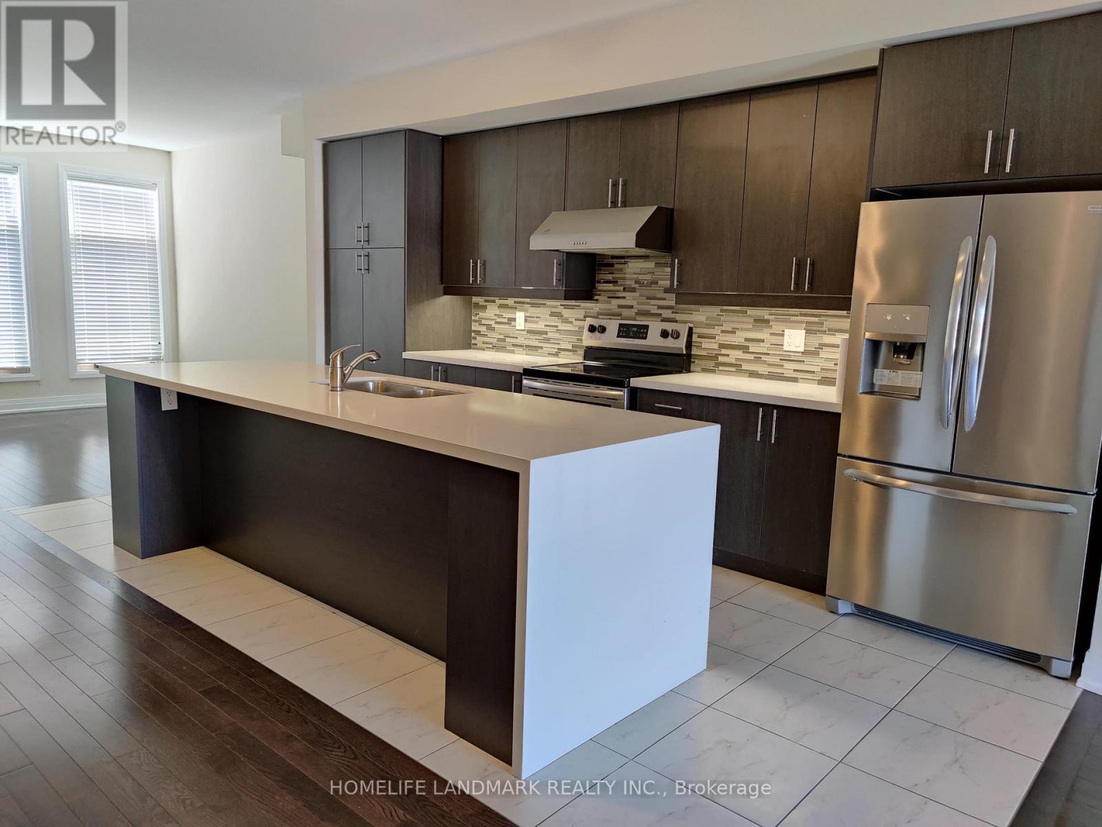 34 Mcgurran Lane, Richmond Hill, Ontario  L4B 3J7 - Photo 2 - N13301606