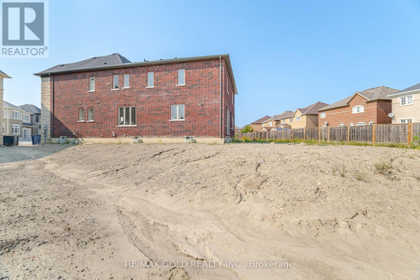 31 Dolomite Drive, Brampton, Ontario  L6P 4R6 - Photo 5 - W13299914