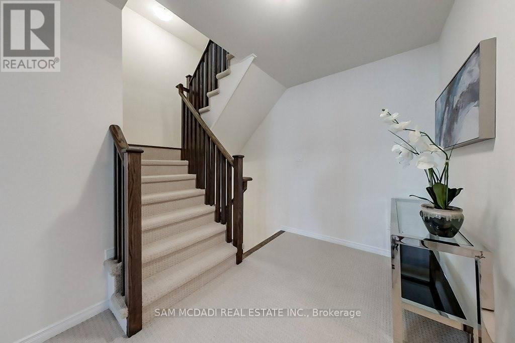 33 - 22 Applewood Lane, Toronto, Ontario  M9C 2Z7 - Photo 19 - W13303270