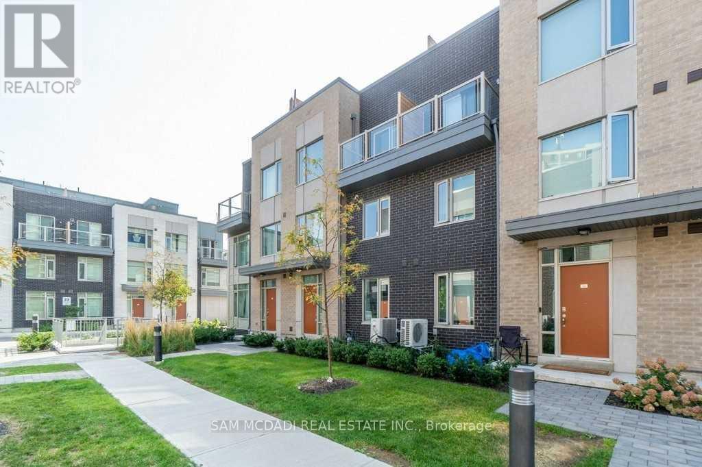 33 - 22 Applewood Lane, Toronto, Ontario  M9C 2Z7 - Photo 2 - W13303270