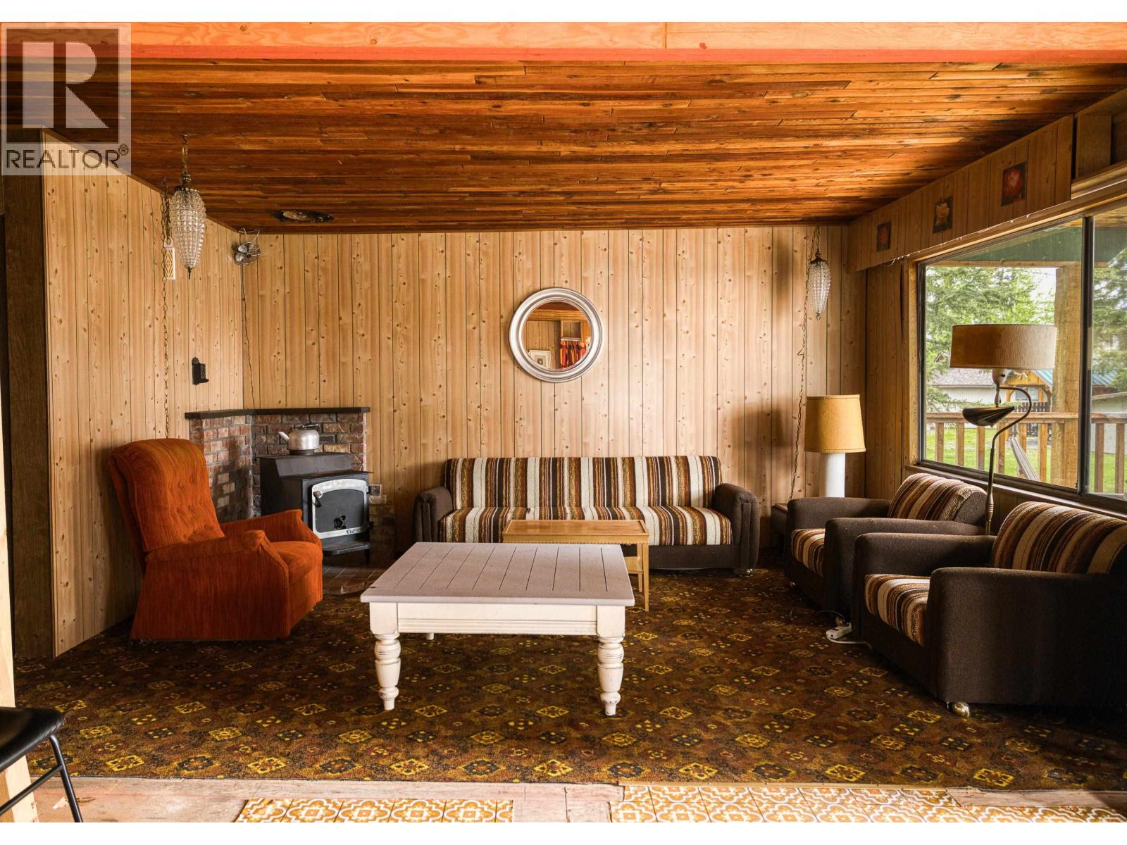 7607 North Point Road, 100 Mile House, British Columbia  V0K 1X1 - Photo 34 - R3131505