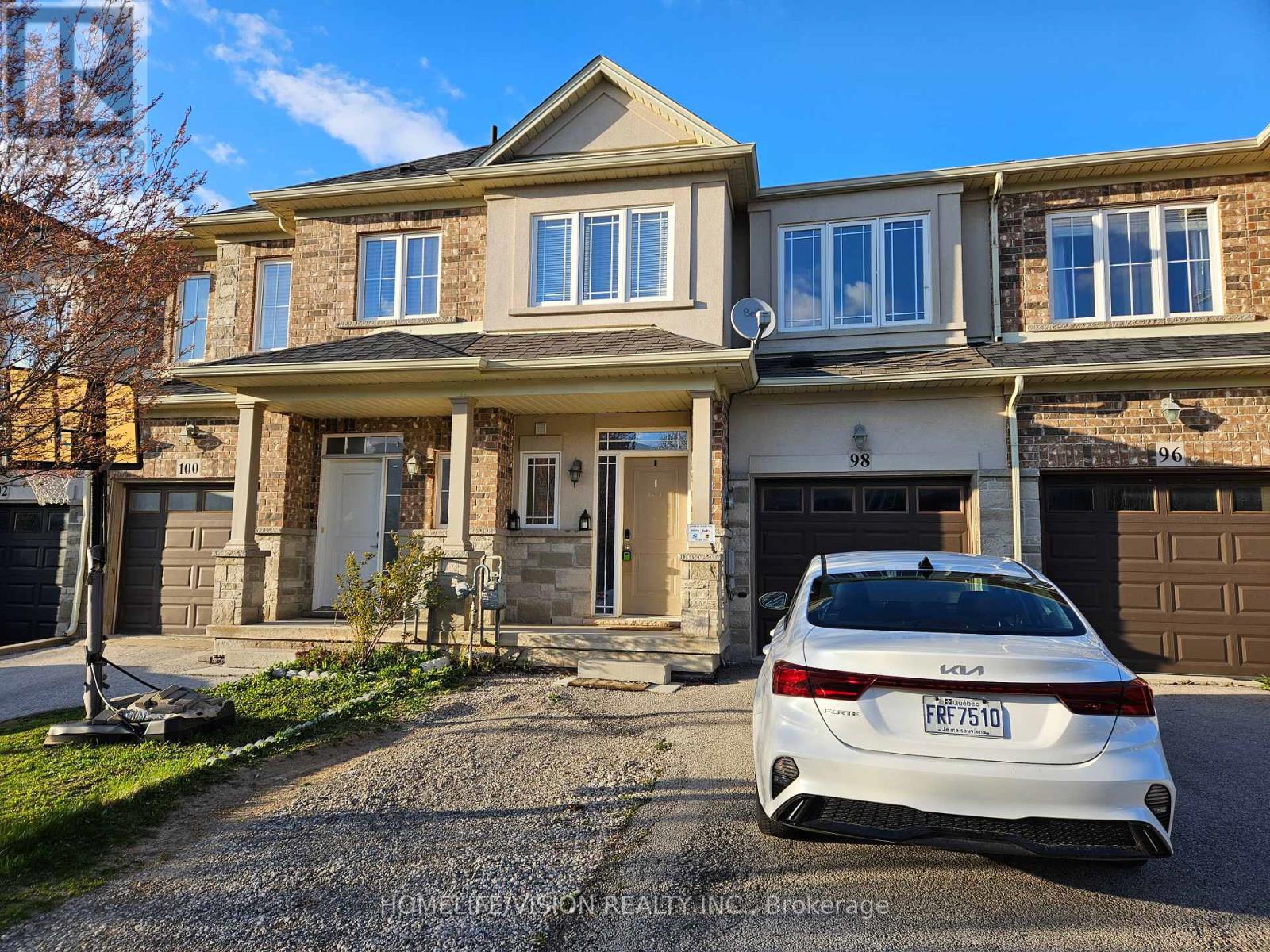 Property Listing: Upper Level - 98 Highgate Drive, Hamilton (Stoney Creek Mountain), Ontario