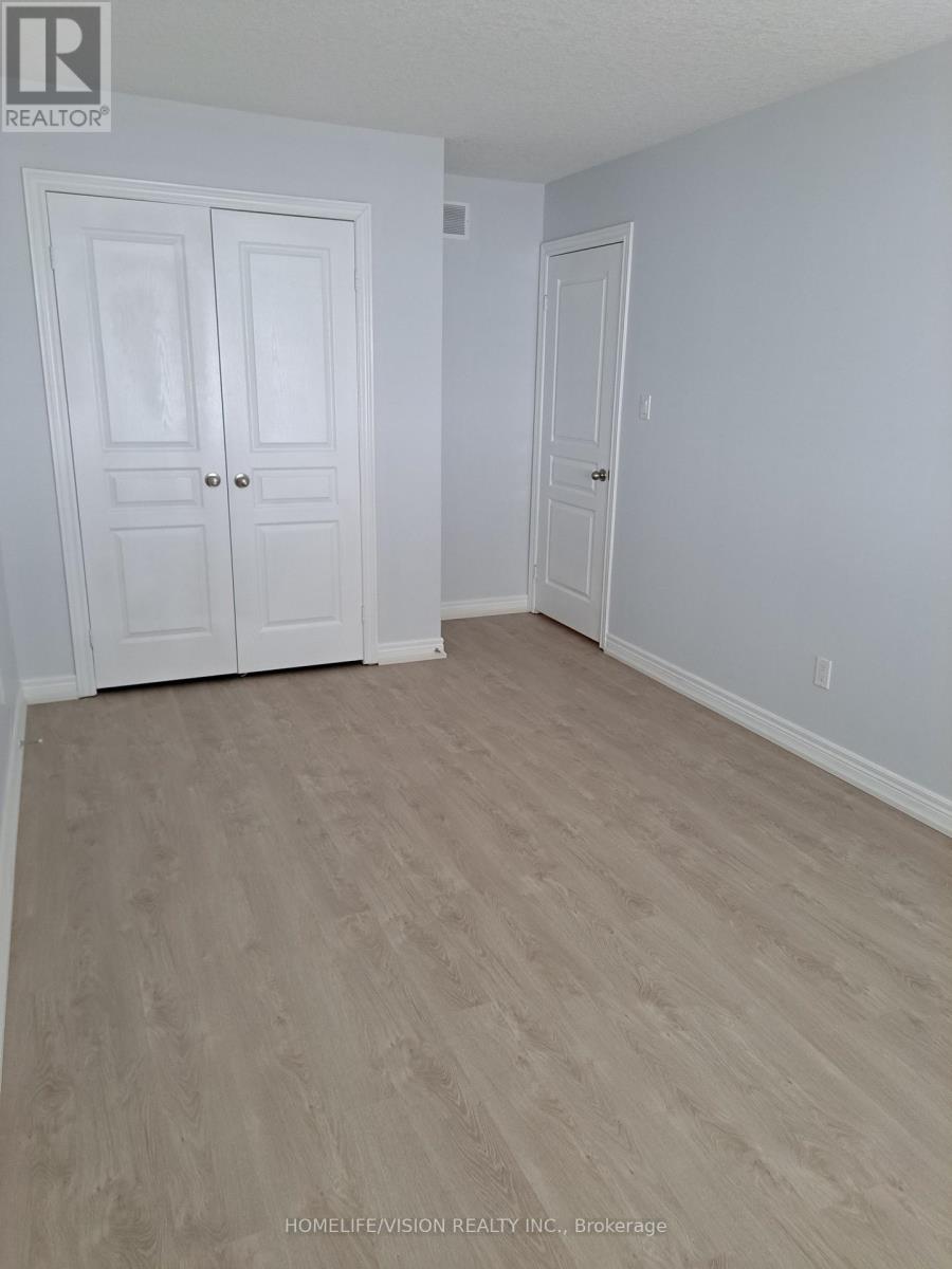 Upper Level - 98 Highgate Drive, Hamilton, Ontario  L8J 2W9 - Photo 9 - X13298446