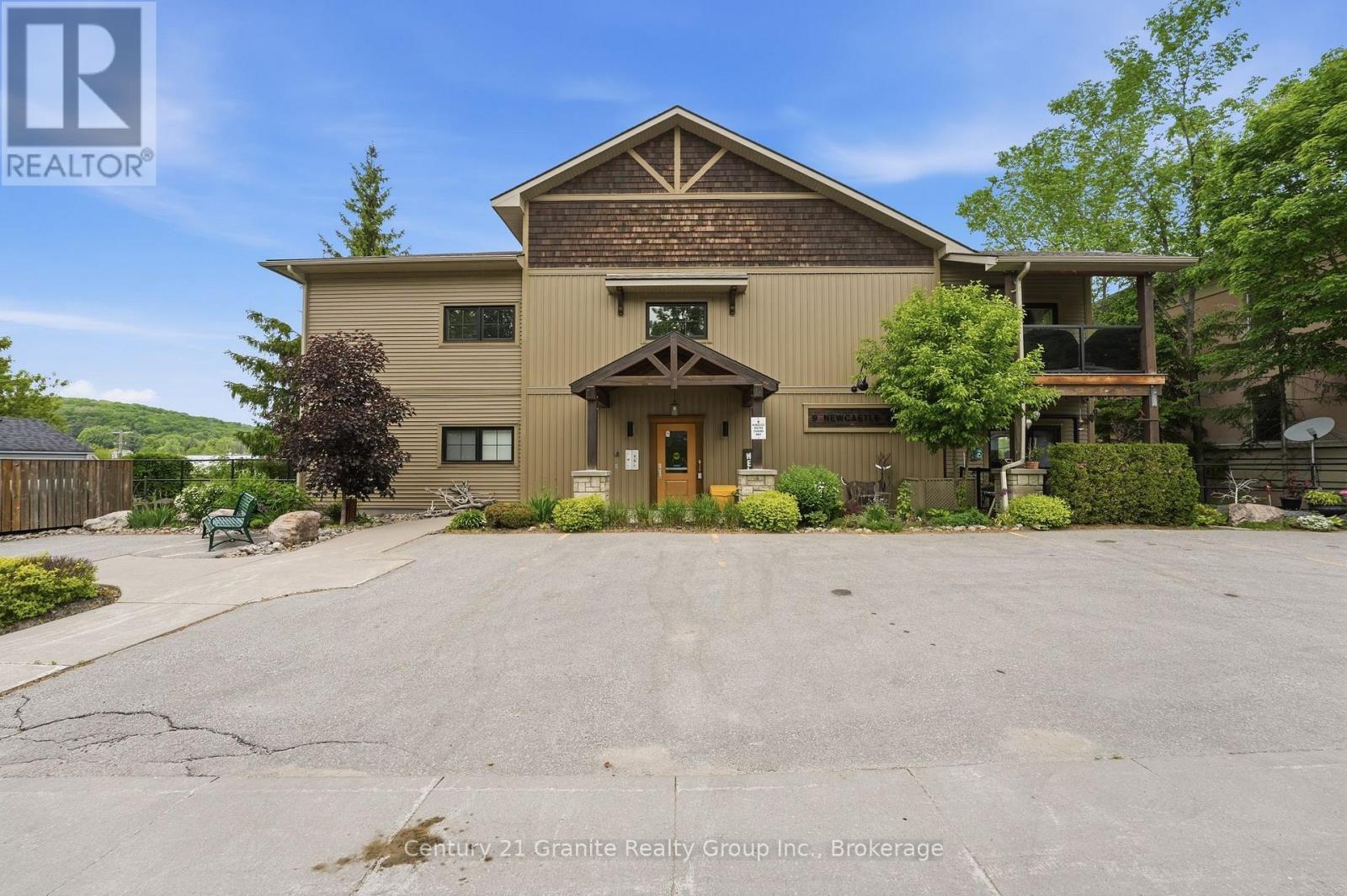 303 - 9 Newcastle Street, Minden Hills, Ontario  K0M 2K0 - Photo 2 - X13249604