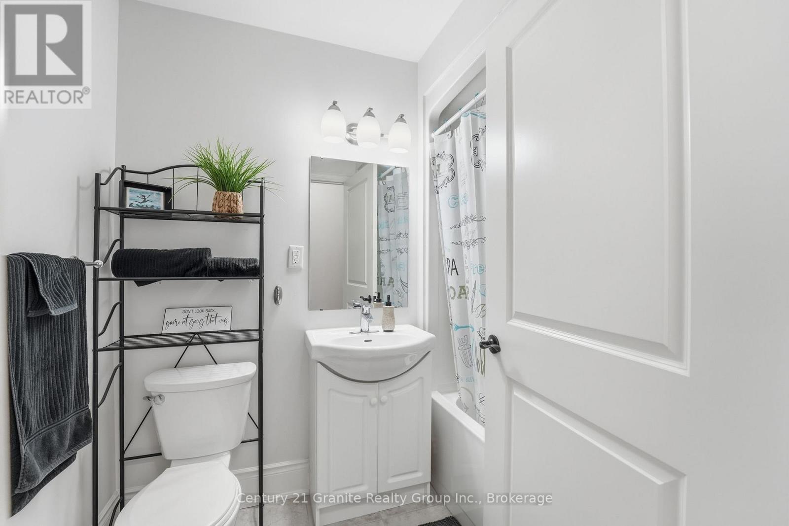 303 - 9 Newcastle Street, Minden Hills, Ontario  K0M 2K0 - Photo 7 - X13249604