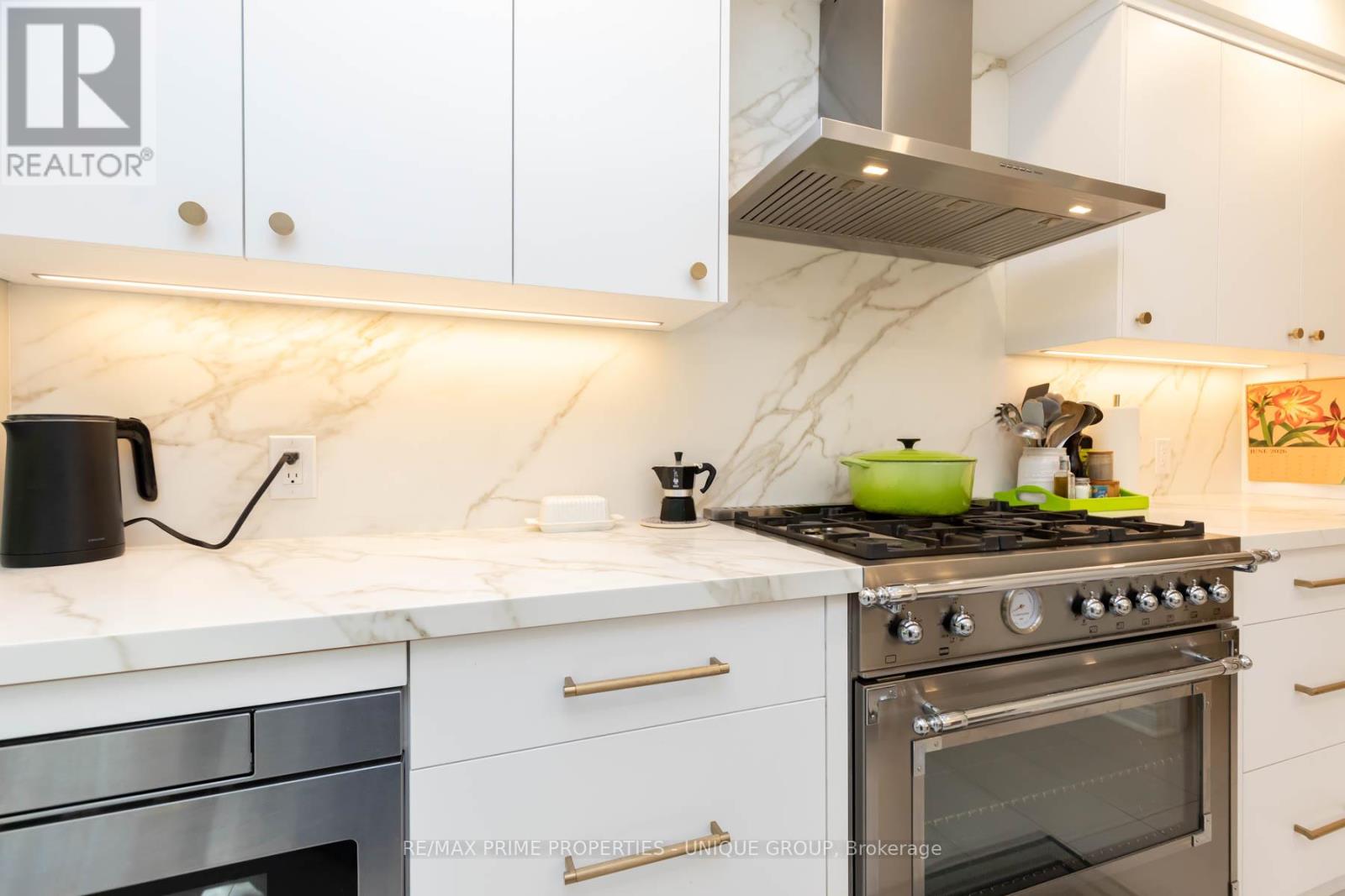 51 Spruce Street, Toronto, Ontario  M5A 2H8 - Photo 15 - C13308298