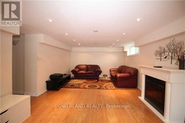 306 Osiris Drive, Richmond Hill, Ontario  L4C 2P5 - Photo 12 - N13305092