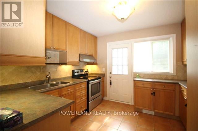306 Osiris Drive, Richmond Hill, Ontario  L4C 2P5 - Photo 5 - N13305092