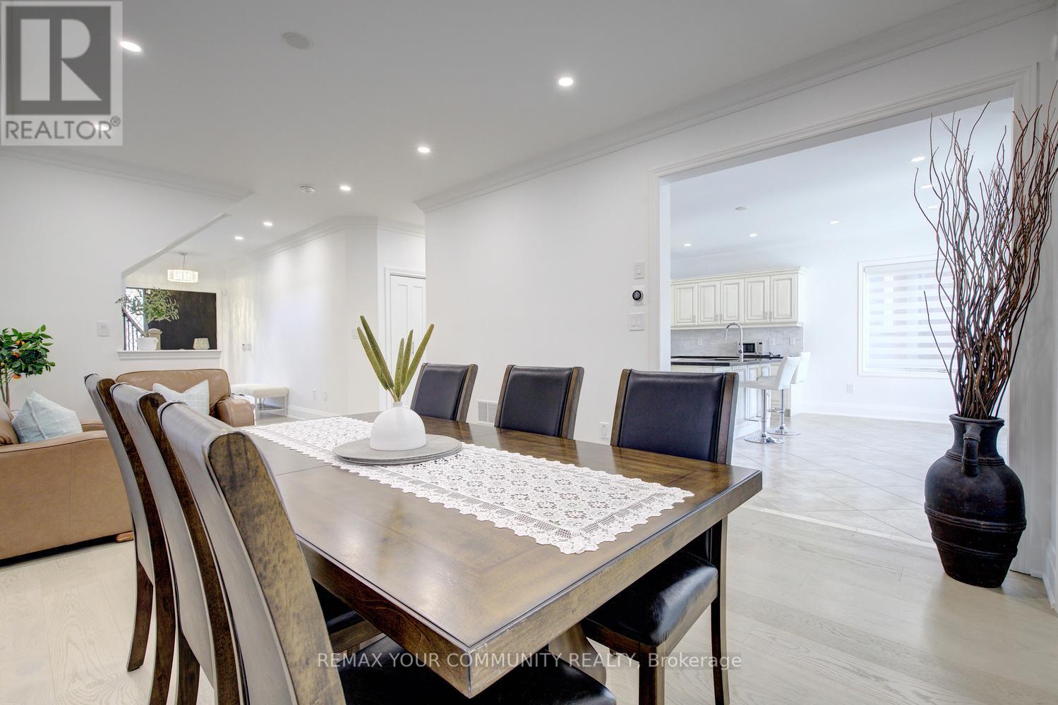 16 Muret Crescent, Vaughan, Ontario  L6A 4S4 - Photo 10 - N13306374