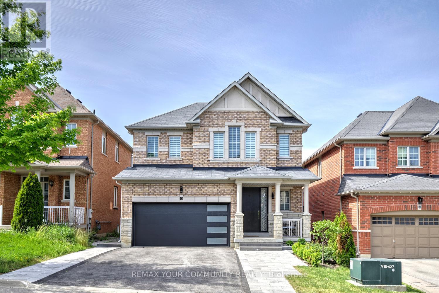 16 Muret Crescent, Vaughan, Ontario  L6A 4S4 - Photo 2 - N13306374