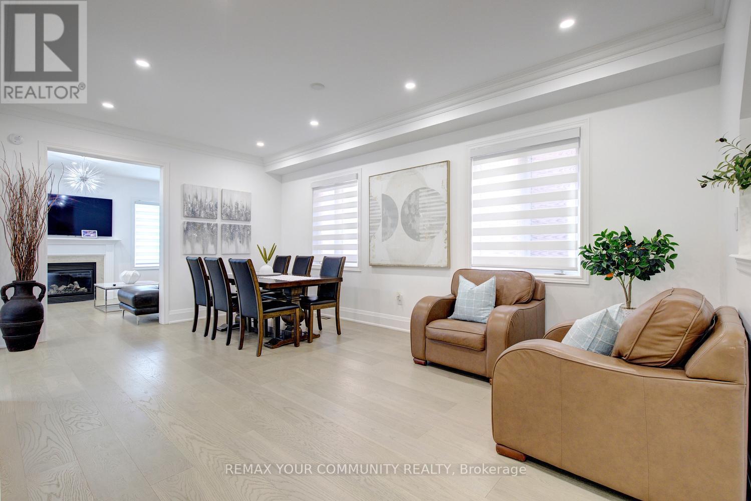 16 Muret Crescent, Vaughan, Ontario  L6A 4S4 - Photo 6 - N13306374