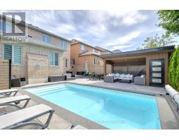 16 MURET CRESCENT, Vaughan, Ontario