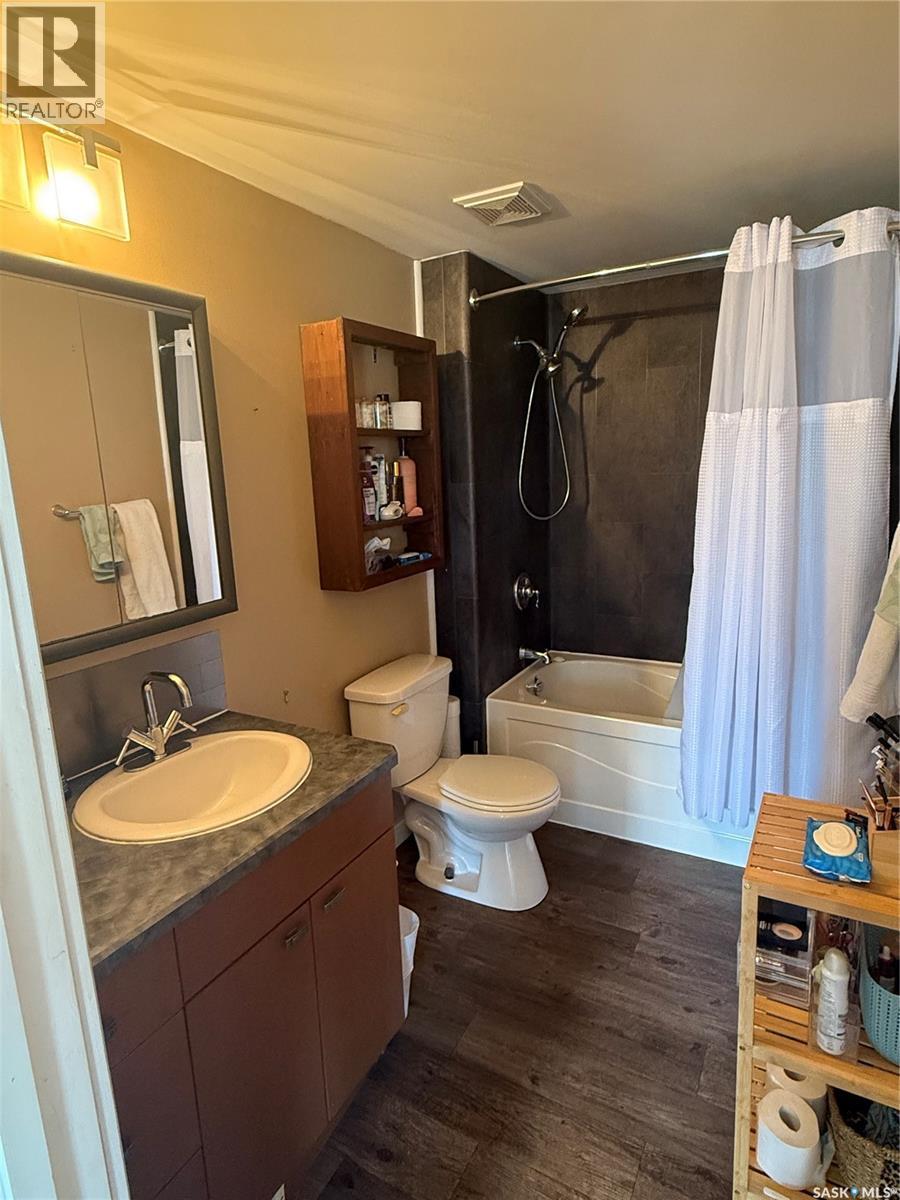 300 8th Avenue W, Nipawin, Saskatchewan  S0E 1E0 - Photo 12 - SK038411