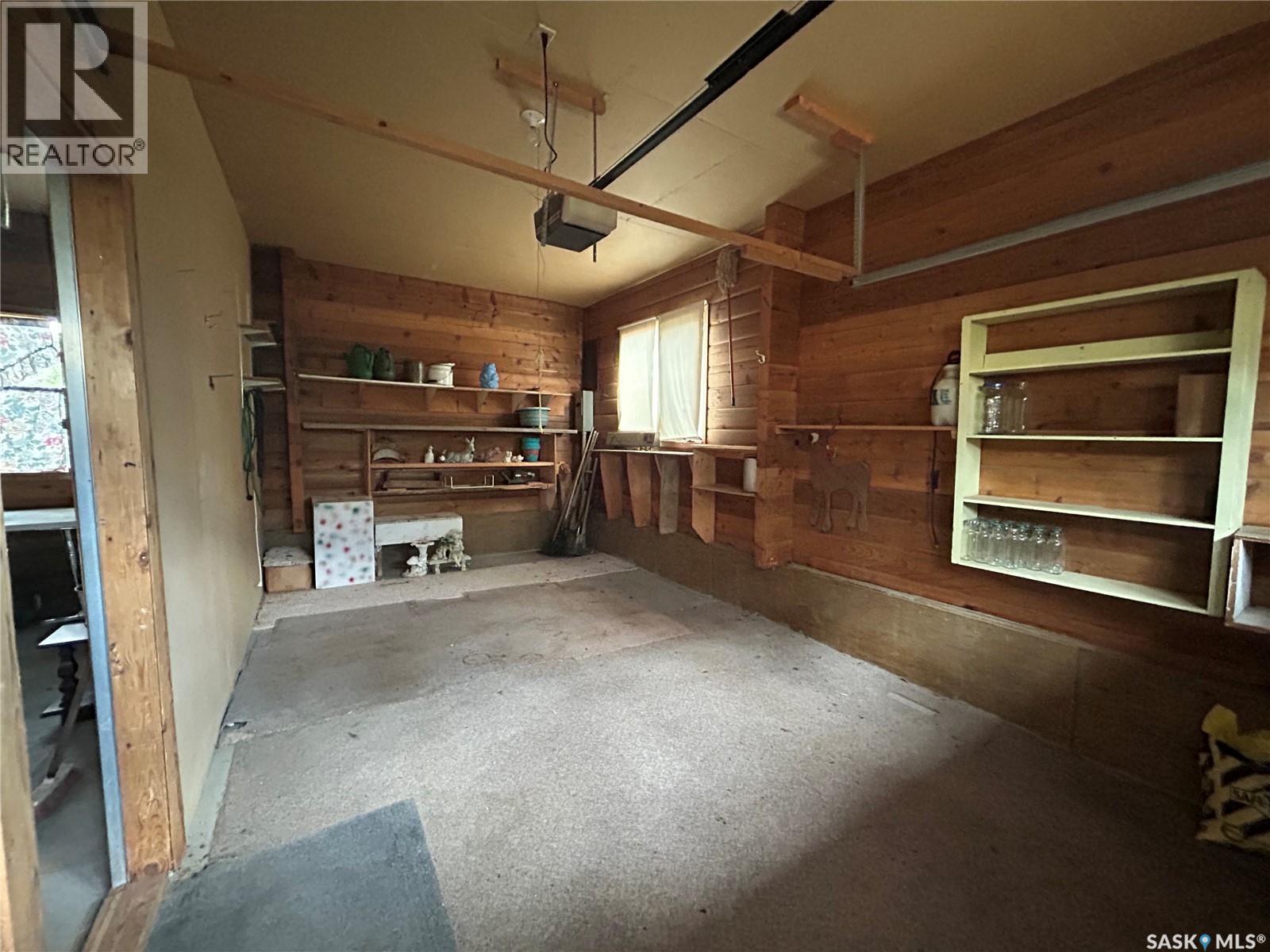 221 1st Street W, Coronach, Saskatchewan  S0H 0Z0 - Photo 11 - SK038334