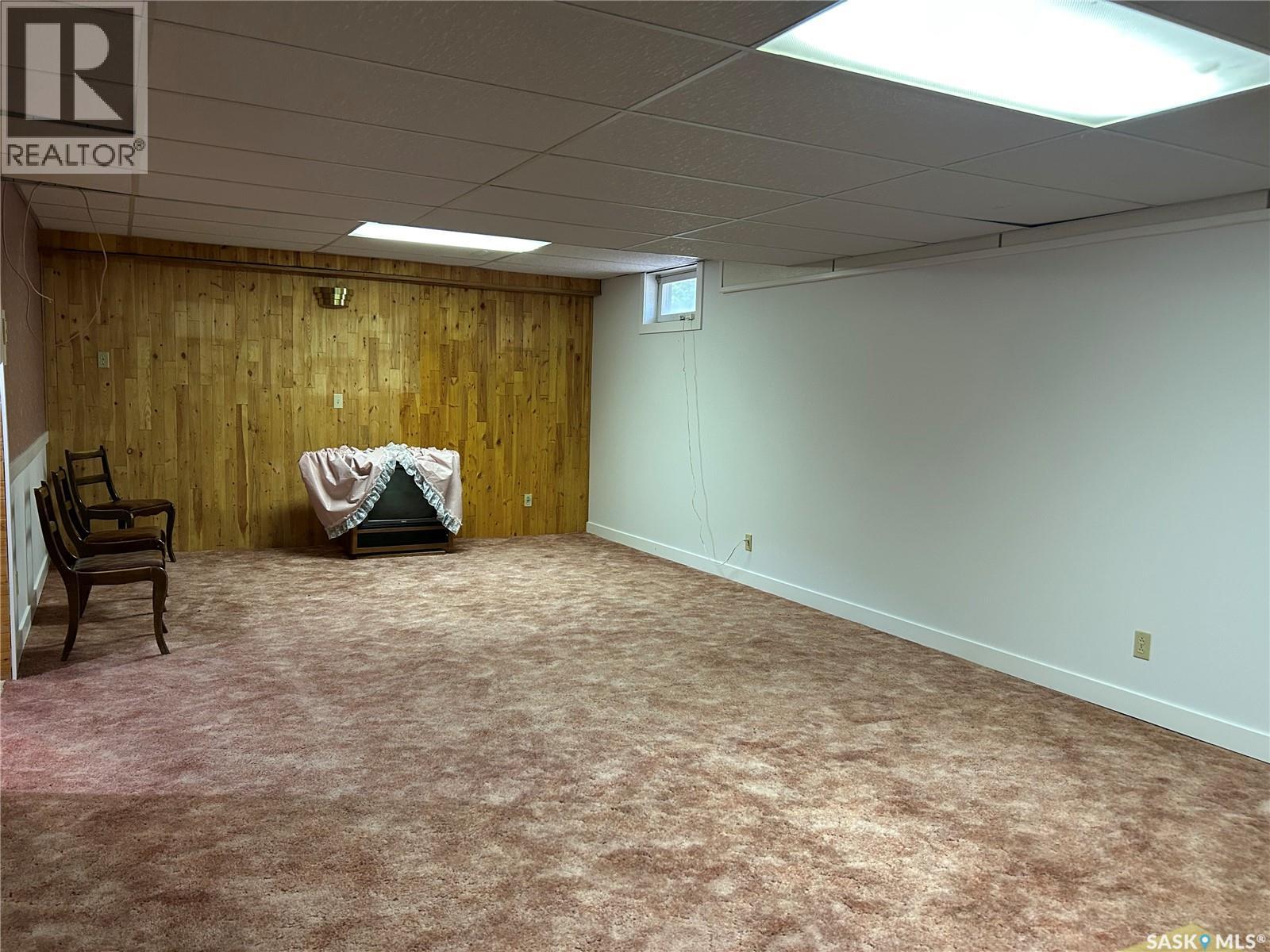 221 1st Street W, Coronach, Saskatchewan  S0H 0Z0 - Photo 43 - SK038334