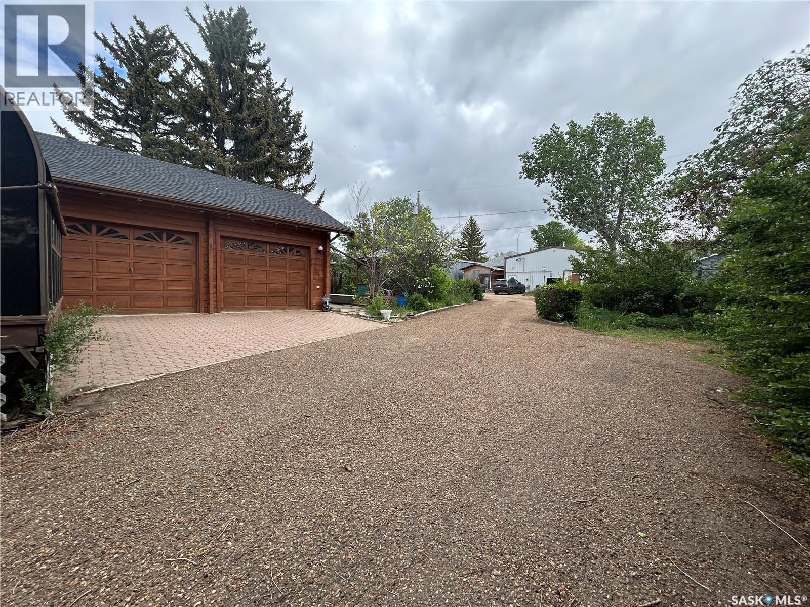 221 1st Street W, Coronach, Saskatchewan  S0H 0Z0 - Photo 8 - SK038334