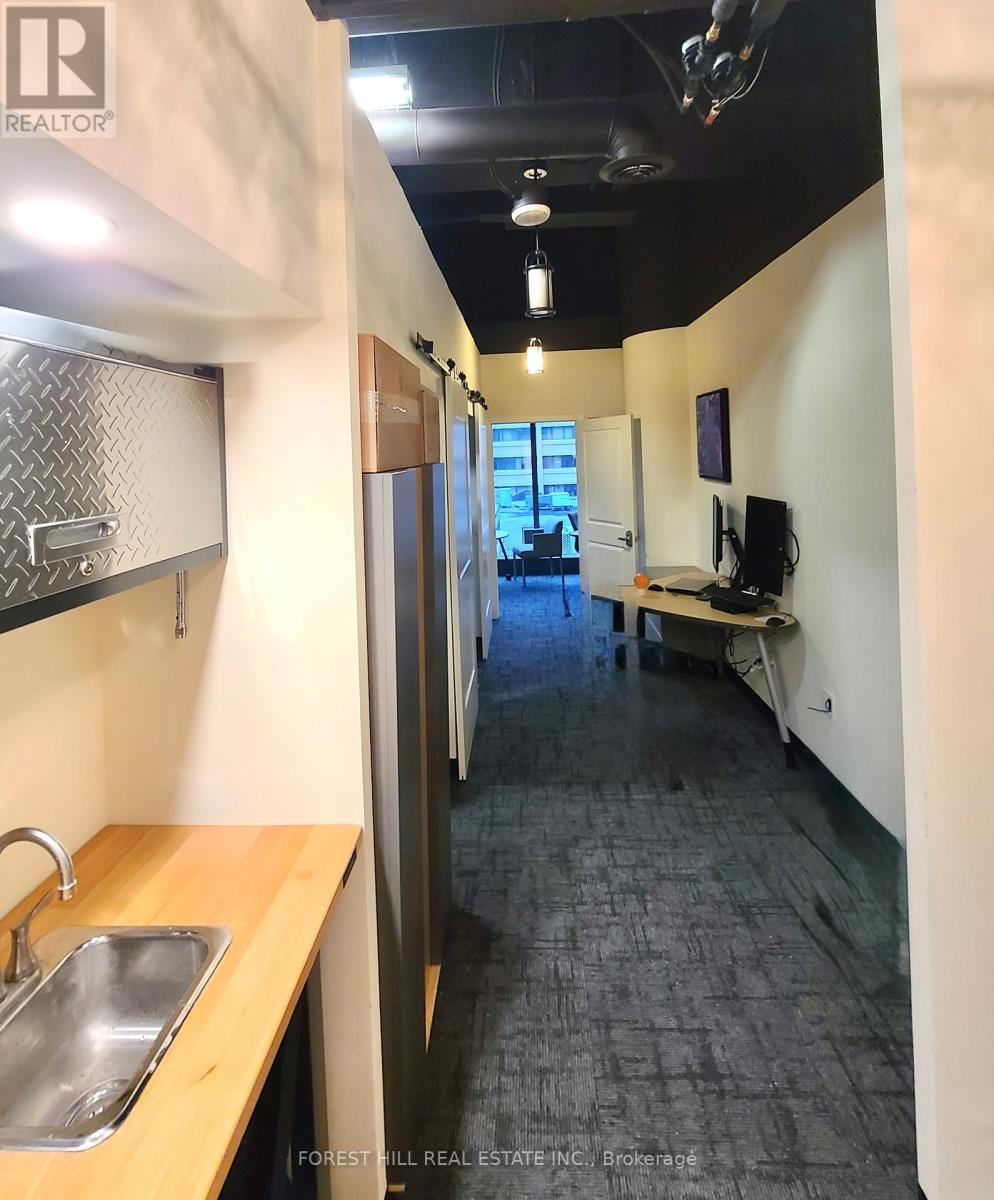 313 - 15 Wellesley Street W, Toronto, Ontario  M4Y 0G7 - Photo 2 - C12751876