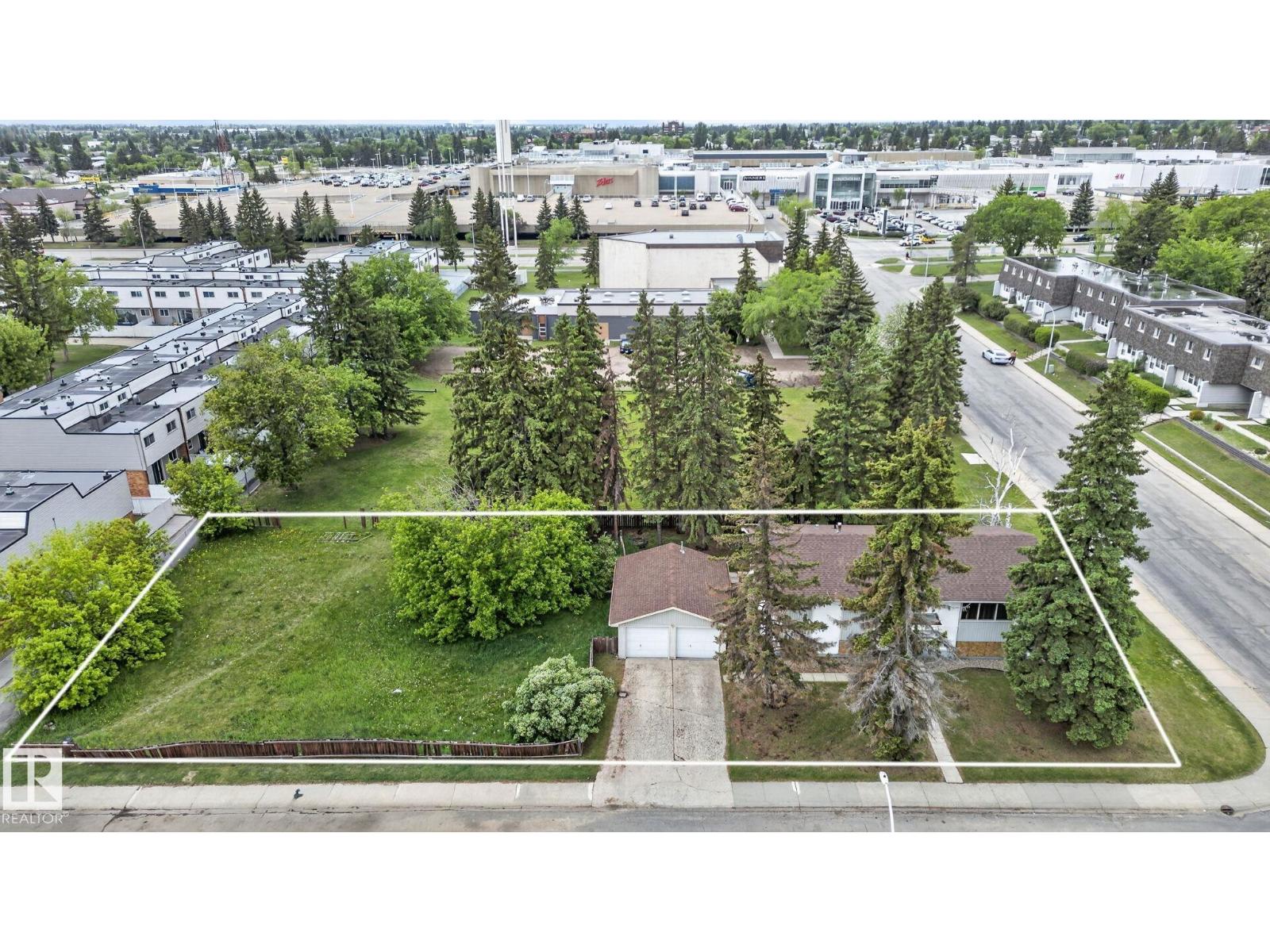 13908 64 St NW, Edmonton, Alberta  T5A 1R9 - Photo 2 - E4492180