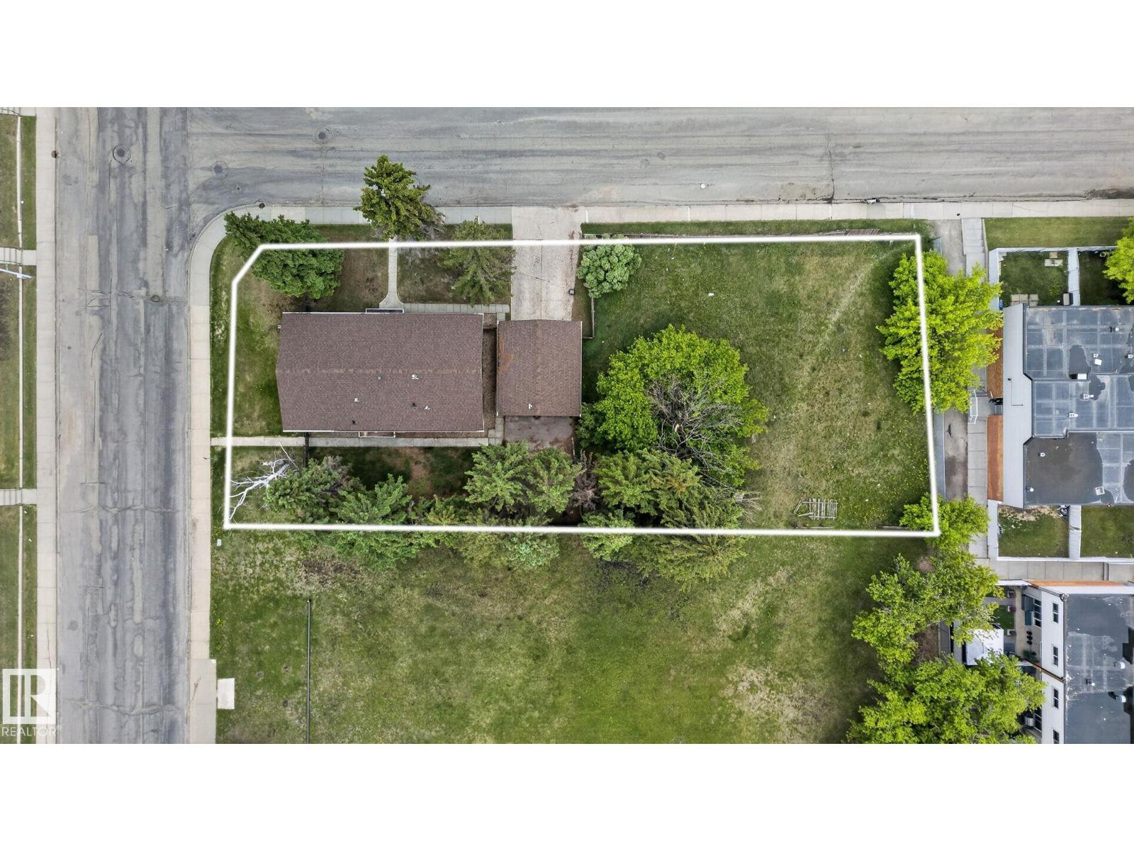 13908 64 St NW, Edmonton, Alberta  T5A 1R9 - Photo 5 - E4492180