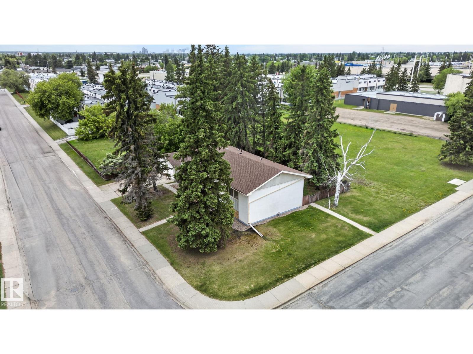 13908 64 St NW, Edmonton, Alberta  T5A 1R9 - Photo 17 - E4492180