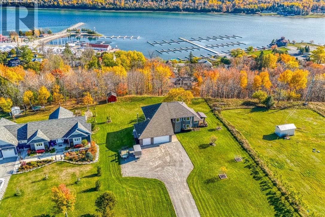 36 Fraser Street, Gore Bay, Ontario  P0P 1H0 - Photo 3 - 2126885